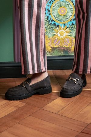 MOCASINES MUJER CUERO BECA-4-52 GRIS