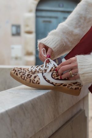 ZAPATILLAS MUJER CUERO CHARLOTTE-0-13 CAMEL