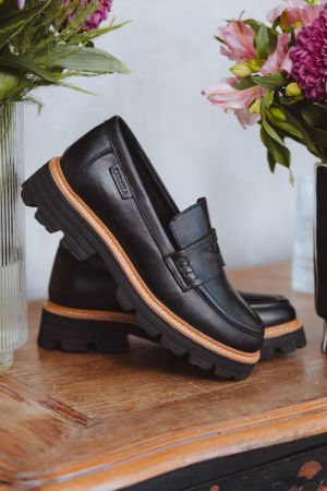 CARMELA MOCASINES MUJER CUERO EUGENIA-4-46 NEGRO