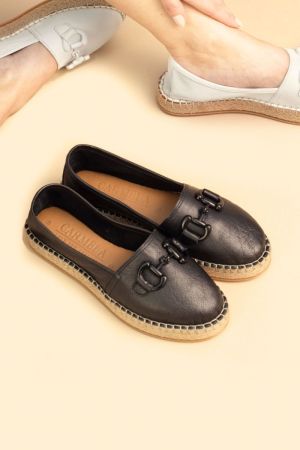 CARMELA ALPARGATAS MUJER CUERO LIVIA-4-06 NEGRO