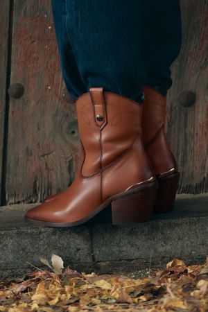 BOTINES CUERO PATRIZIA-6-18 CAMEL